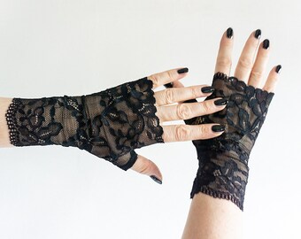 beautiful wrist warmer gloves fingerless gothic black floral pattern