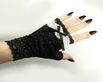 sexy lolita wrist warmer black/pink & bow #kawaii #harajuku #lingerie