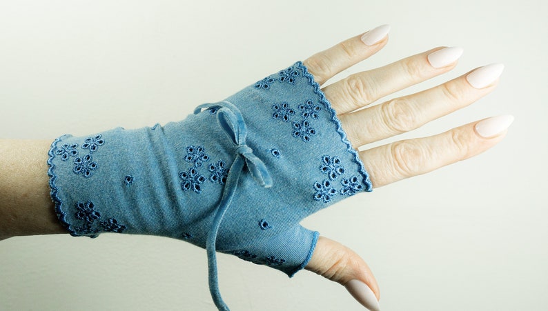 short wrist warmers embroidered with flowers in gentian blue & bows image 1