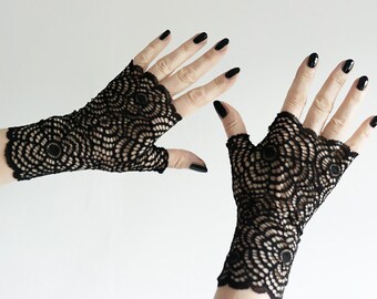 wrist warmers gloves fingerless black gothic punk spidernet halloween