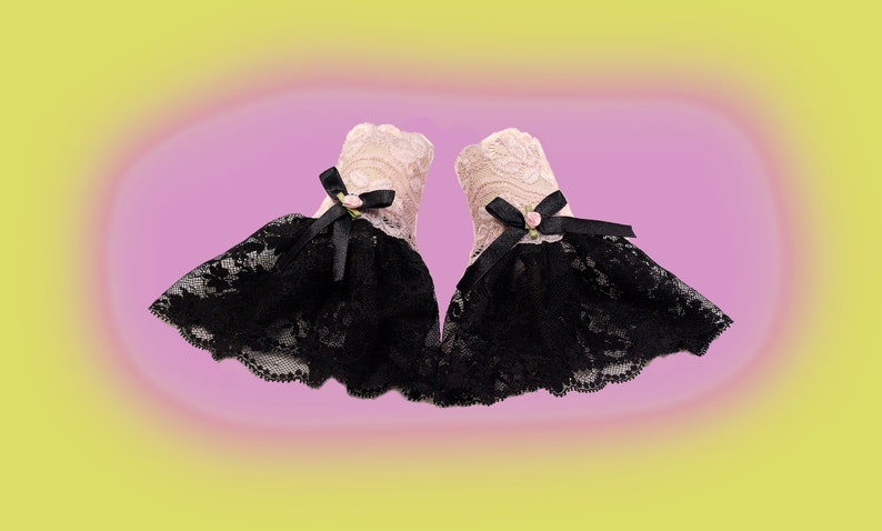 doux poignets lolita gothiques en dentelle en rose noire avec une jupe oscillante moelleuse image 1