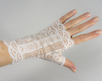 Gants chauffe-poignets sans doigts en dentelle blanc cassé pour mariée