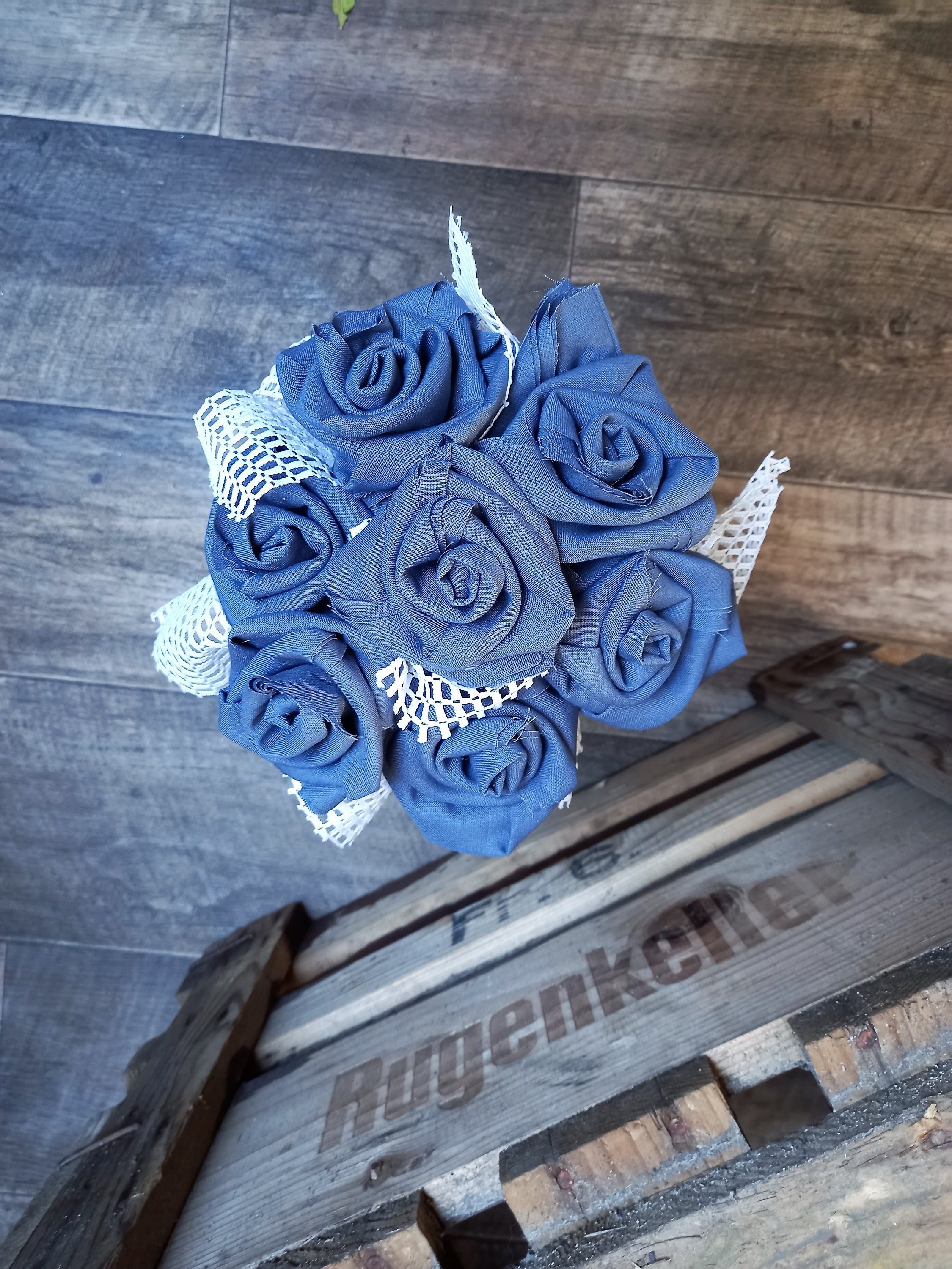 Bouquet Roses Bleues en Tissu Illumine - Cadeau Personnalisé