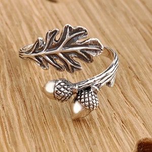 Oak Leaf Acorn Ring Adjustable Sterling Silver Autumn Fall Nature Mighty Oak Tree Strength Gift Box Pagan Wiccan Witch Fairy Tale Gift Box