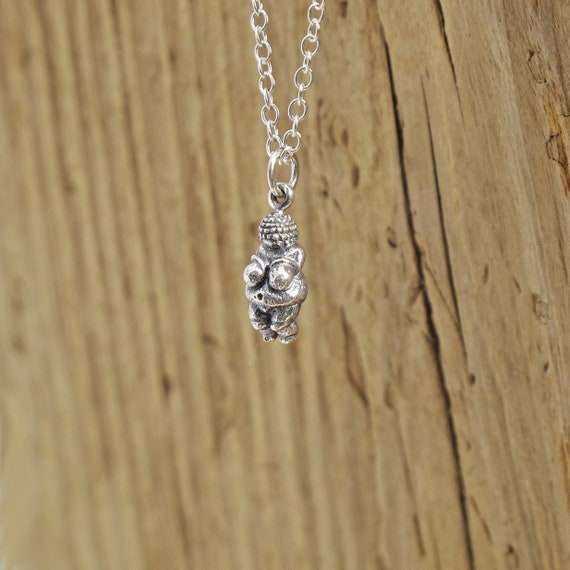 Venus of Willendorf Fertility Goddess Pendant Necklace Sterling Silver Gift Boxed Pagan Wicca Motherhood Baby Archaeologist Stone Age