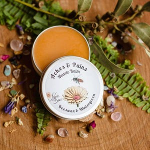 Muscle and joint rub Aches and Pains Balm / arnica balm, comfrey salve / gift for sporty person /gift for grandparents