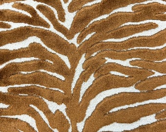 Terciopelo cortado de mezcla de algodón fino con estampado de cebra brillante color caramelo, fabricado en Bélgica (pedido mínimo de 2 yardas).