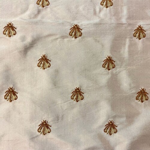 Small Scale French Honey Bee Embroidery shops On Fine 100% Silk Dupioni