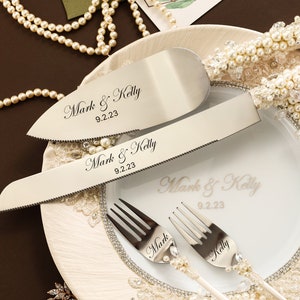 Wedding pearl Cake cutting set ivory Wedding shower gift for bride Engraved champagne flutes personalized cake knife set rustic boho wedding