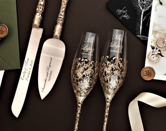Wedding champagne flutes and cake knife set for bride and groom, wedding gift anniversary, toasting glasses and cake cutter set, set of 4