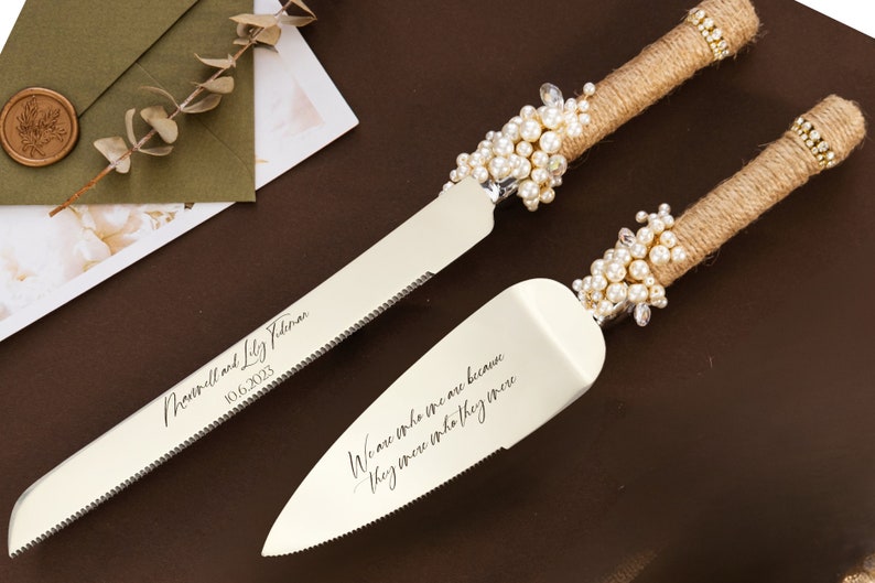 Rustic Wedding Toasting glasses and Cake Server Set Wedding Set Cake Servers Wedding Pearl Ivory Cake Server rustic knife set Wedding gift Cake server set