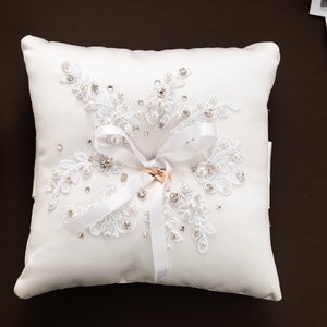 Bearer pillow for wedding ceremony white pearls Wedding pillow for rings beach decoration for wedding white bridal shower gifts for bride