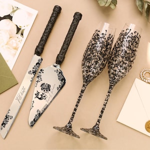 Black gothic wedding champagne flutes for bride and groom Toasting glasses Personalized gifts wedding engagement engraving cake knife server