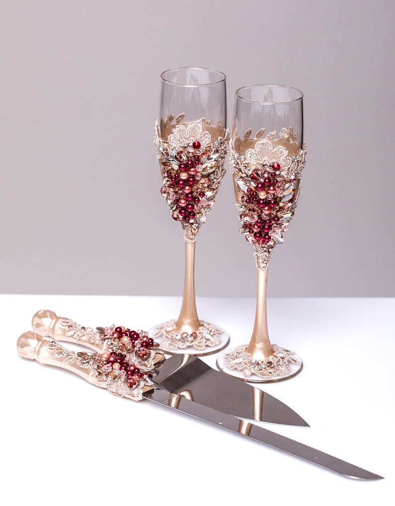 Personalized Wedding glasses and Cake Server Set cake cutter burgundy weddi...