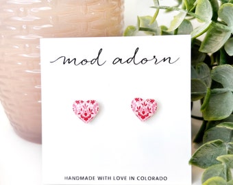Red and Pink Floral Print Heart Stud Earrings, Valentines Day Post Earrings, Resin Heart Shaped Studs, Romantic Gift for Women