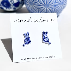 Blue China Pattern Cat Earrings, Cute Cat Stud Earrings, Blue and White Floral Kitty, Cat Silhouette, Hypoallergenic Posts, Cat Lovers Gift