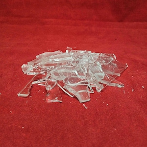 Grandes piezas de vidrio de goma para efectos especiales y maquillaje.