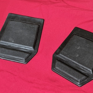 Deadpool rubber knee pads movie inspired set