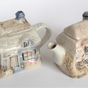 Miniature Teapots, Ceramic Teapot Houses, Porcelain Cottage Creamer Milk Jug Pitchers, Fairy House Collectible Ceramic Teapot Creamer Jug