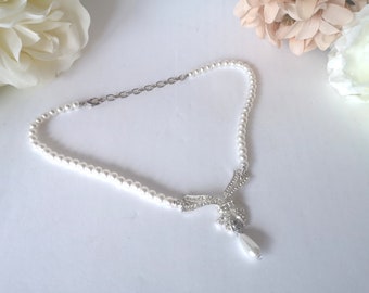 Faux Pearl Pendant Choker - Vintage | Retro Wedding Necklace with Rhinestone & Expansion Chain