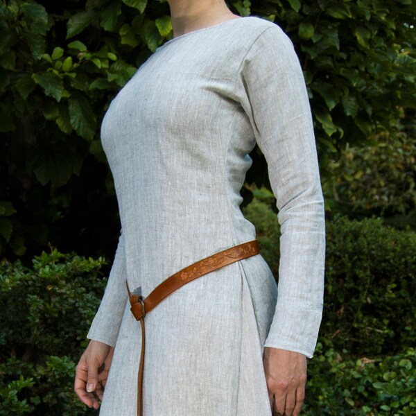 Ready to ship size EU 40 Medieval Ramie  Dress, Kirtle, Chemise, Women’s Tunic From Natural 100% Ramie. LARP, Viking Period Under