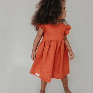 Robe d'été en lin, robe en lin fille, tenue bébé fille, vêtements fille, robe en lin Boho, vêtements bébé fille, robe 1er anniversaire, anniversaire fille l image 1