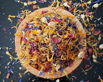 Mixed Flower Petals: Biodegradable Wedding Confetti, Soap & Candle Making