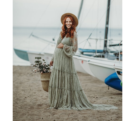 Simple Long-Sleeve Maternity Gown with Mini Train