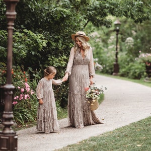 Mommy and Me dress-Lace Maternity Dress-Long Sleeve Photo Shoot Lace Dress-Bohemian Wedding Dress-Plus Size Lace Maternity Gown-BRIANA zdjęcie 2