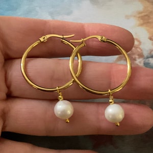 NATURAL PEARL Gold Plated  Earrings- Vintage Elegant Jewel - Nice Genuine Pearl- Vintage from France
