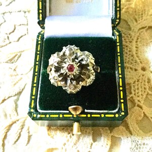Georgisk diamantrubin antik ring från ca 1800-talet - Roséguld och snidat silver - Autentisk gammalslipad diamant - Fin naturlig rubin - från Frankrike