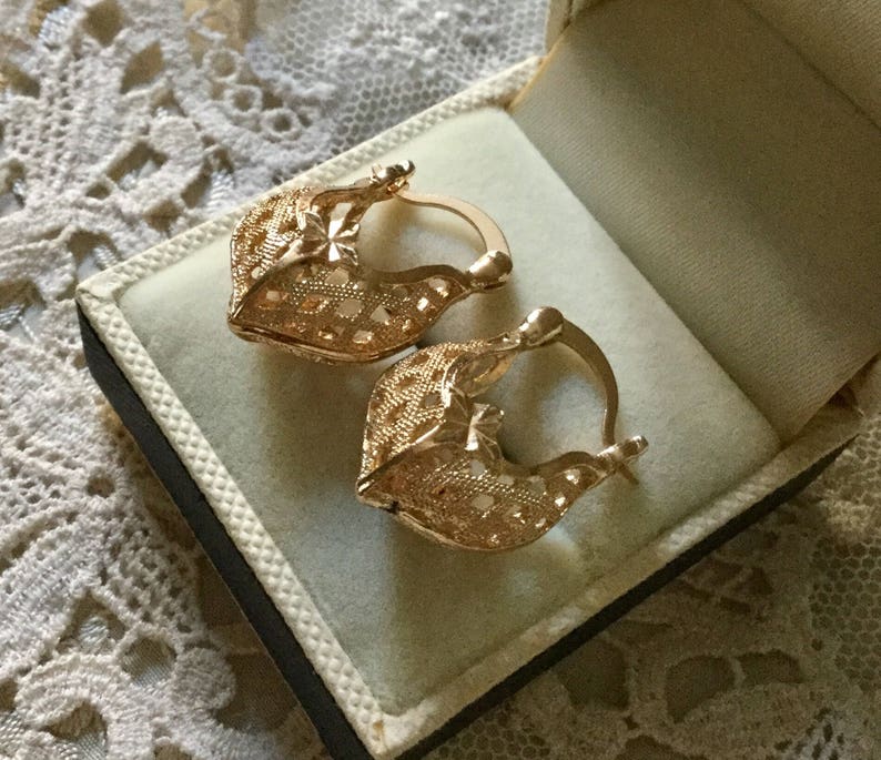 GOLD PLATED FILIGREE Earrings Very Nice Vintage Luxury Jewelry Great