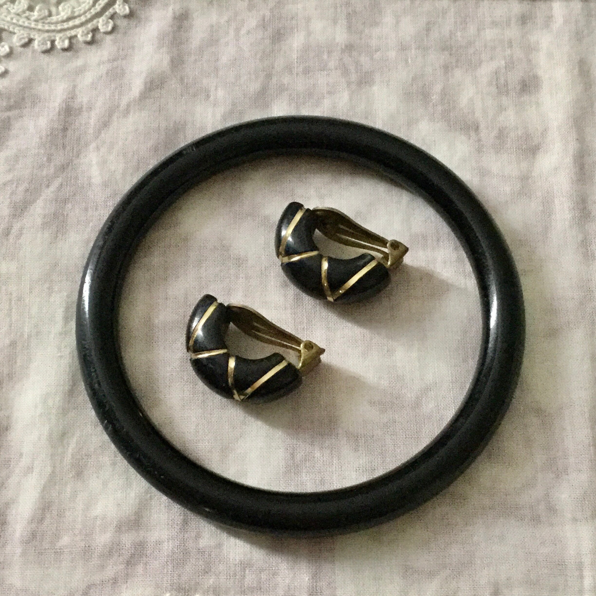 Sengold - Ensemble chaine pendentif bouclé d'oreilles bague 18carat extra prix: 345.450f
