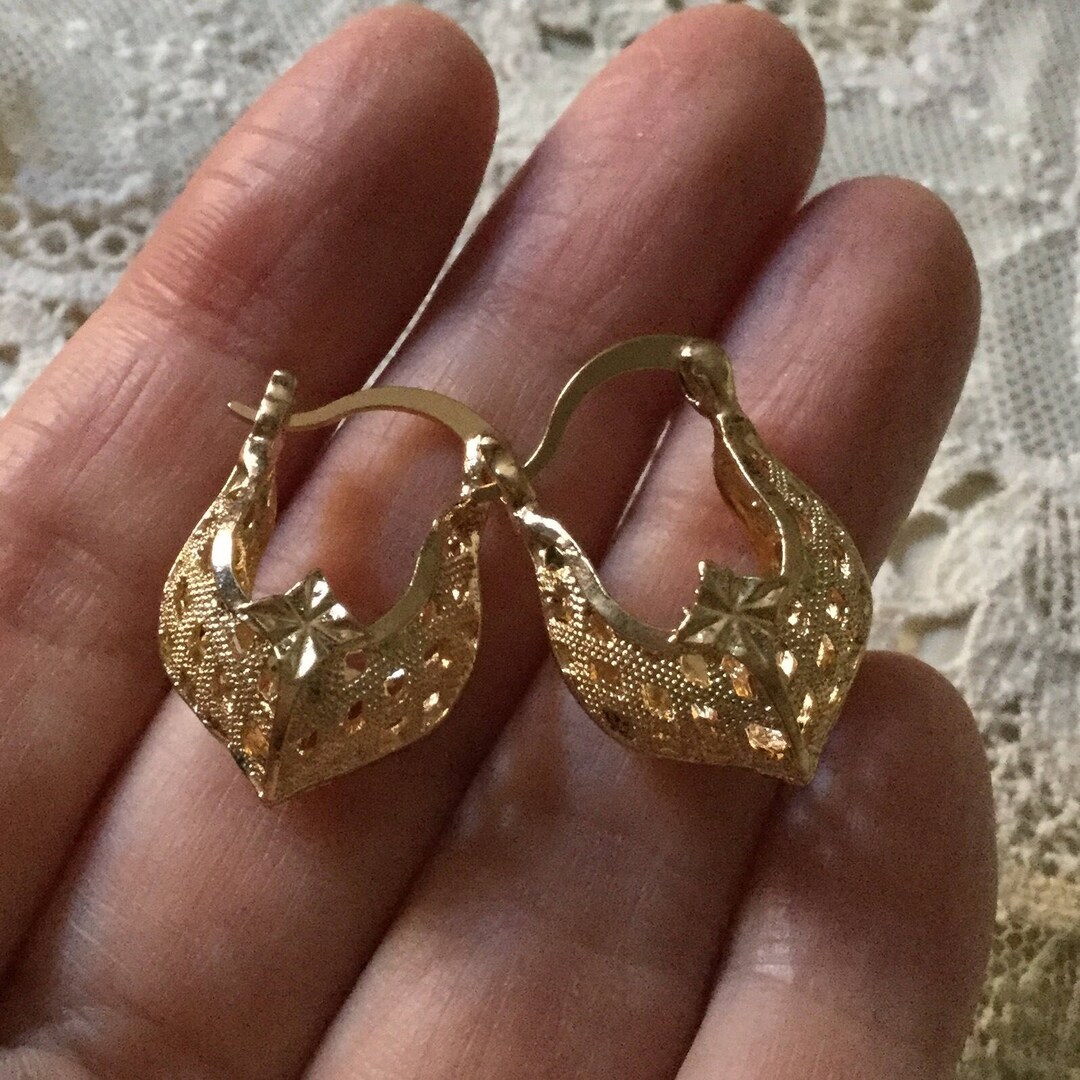 GOLD PLATED FILIGREE Earrings Very Nice Vintage Luxury Jewelry Great