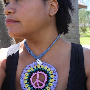 Crochet Denim Necklace choker with Peace Sign Symbol/60s/70s/80s/90s style/ Boho/Hippy/ Spring & Summer/Everyday/ Unique Style