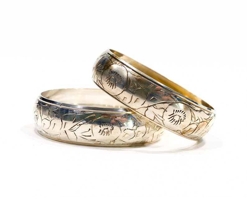 SKU 32-C441 New Old Stock India VINTAGE: 1970/'s Edged Silver Brass Bangle Ethnic Floral Brass Bangle Gipsy Boho Hippie