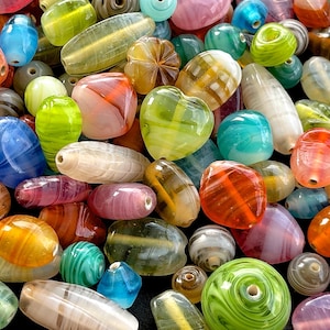 50 Assorted Swirl Glass Beads: Mixed Colors, Jewelry Crafts (5mm x 20mm