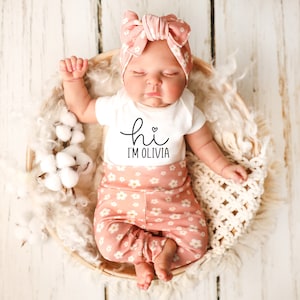Newborn Baby Girl Going Home Outfit from Hospital Personalized Baby Girl Going Home Outfit Floral Baby Outfits Daisy