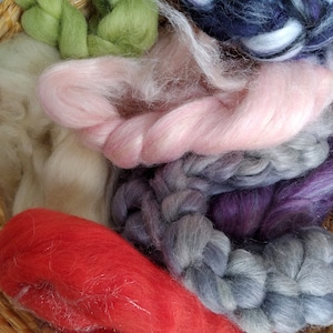 Mill Ends, Combed Top Roving, Mixed Wool for Making Rolags, Batts, Art Yarn, Felting, 120g 1/4lb