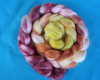 50/50 SW Merino/Tencel Wool Hand Dyed in a Fade for Spinning Wheel or Weaving, 4oz 113g, Yellow to peach to Mauve