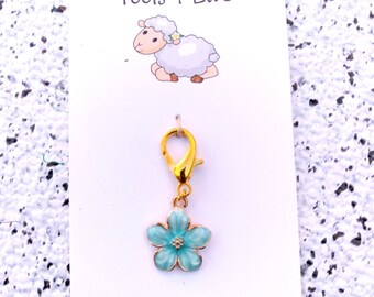 Stitch Marker For Knit and Crochet, Turquoise Blue Flower