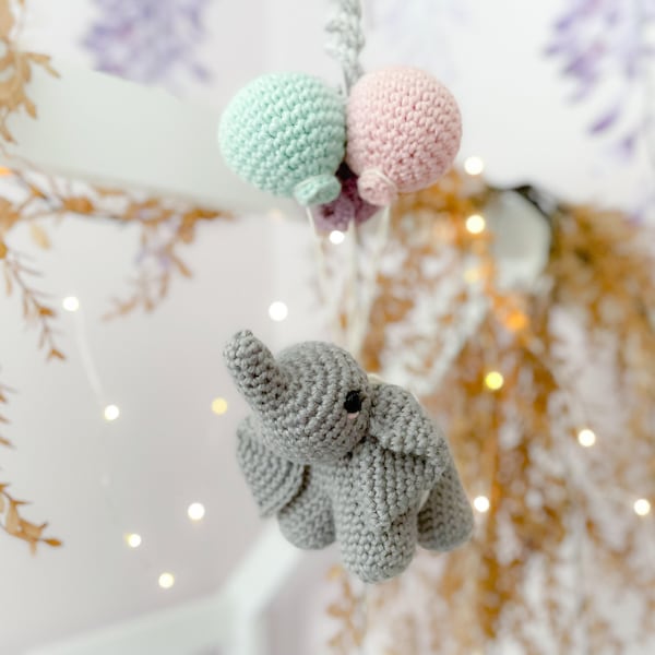 Pattern - Humphrey the Flying Elephant! (Elephant with Balloons, Amigurumi, PDF)