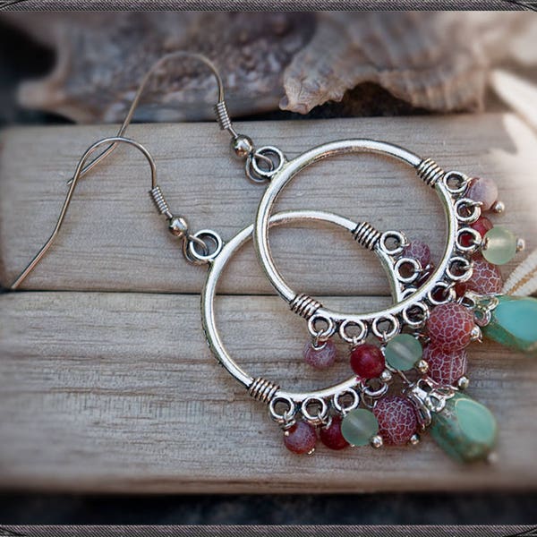 Boho Chandelier Ohrringe in mint und indian red