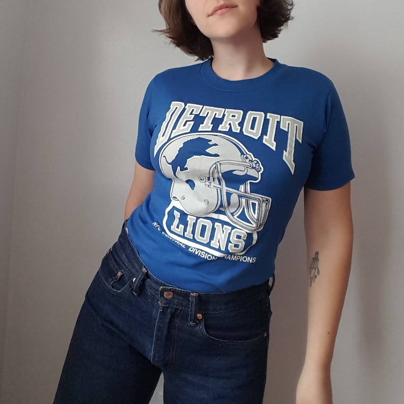 retro detroit lions shirt