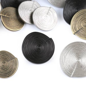 5 grands boutons en spirale avec surface décorée 40', 48', 52', bouton en spirale 34 mm, 30 mm, 25 mm, bouton en spirale laiton, noir, argent image 8