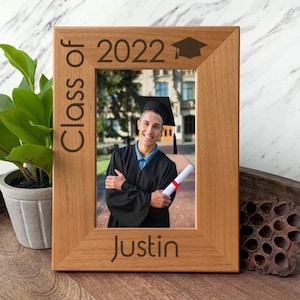 Engraved Picture Frame Personalized Graduation Gift 4x6 5x7 Graduation Frame High School College Grad Class Of 2025 Graduation Day Photo