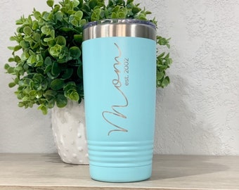 Taza de café grabada con texto "Mamá establecida", vaso de viaje de 20 oz con tapa, regalo para mamá primeriza, vaso de café grabado con láser, regalo para el Día de la Madre.