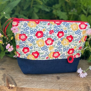 Liberty bag, Liberty toiletries bag, cosmetic bag, wild flower gift, Liberty gift bag, Liberty fabric travel bag, Liberty lovers gift,