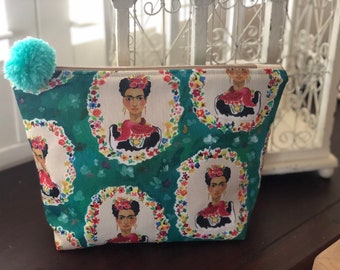 Frida kahlo bag, Frida Kahlo gift, Frida toiletries bag, cosmetic bag, Frida make up bag, Frida lovers gift, gift for Frida Lover, Frida
