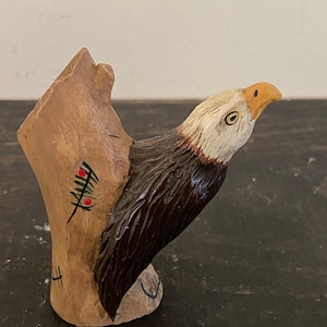Vintage collectible Eagle Figurine